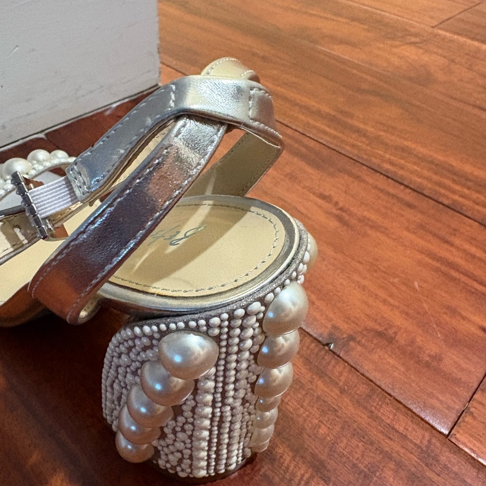 Betsey Johnson white Pearl Embellished Heels